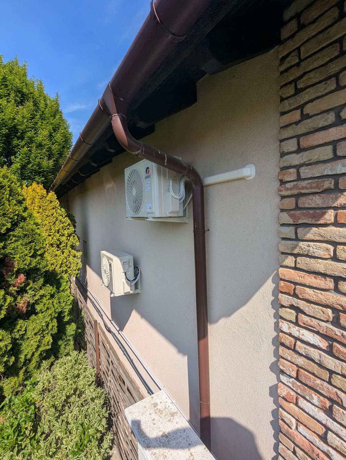 Kültéri klíma egység téglaházon – Klímaépítő.hu referencia Budapest